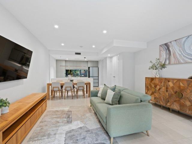 Townhouse for sale in Annerley, Greater Brisbane