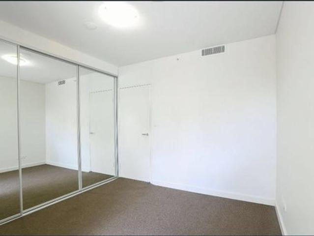 Apartment for rent in Elizabeth Farm, Sydney