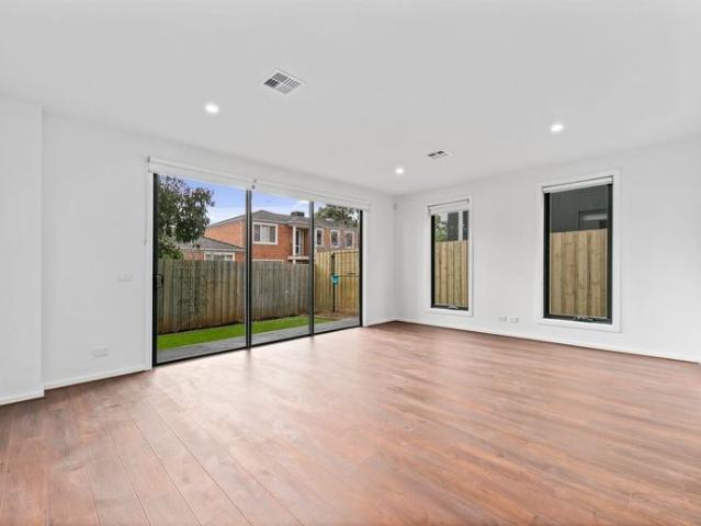 Townhouse for rent in Camerons Creek, Victoria