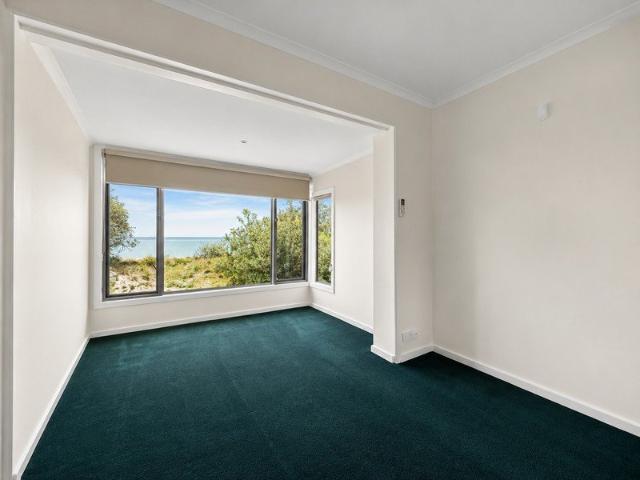 Townhouse for rent in Camerons Creek, Victoria
