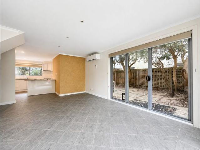 Townhouse for rent in Camerons Creek, Victoria