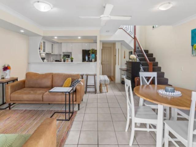 House for rent in Hope Island, Gold Coast City