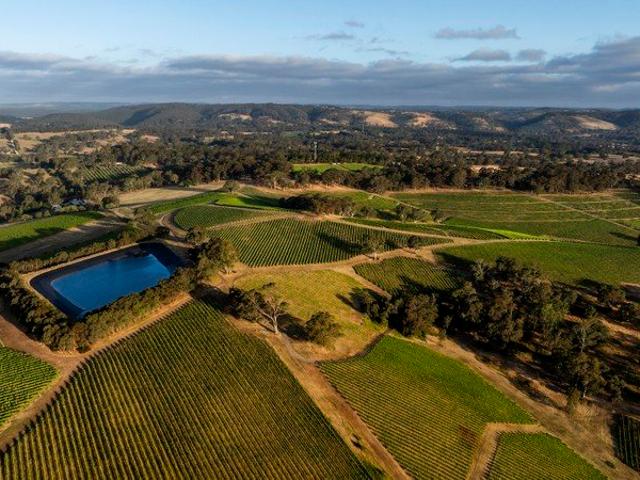 Cottage for sale in Horseshoe Creek, South Australia