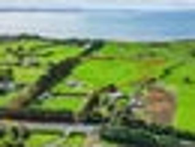House for sale in Awhitu