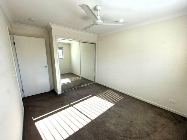 Townhouse for rent in Fernbrook, Queensland
