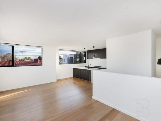 Townhouse for rent in Camerons Creek, Victoria