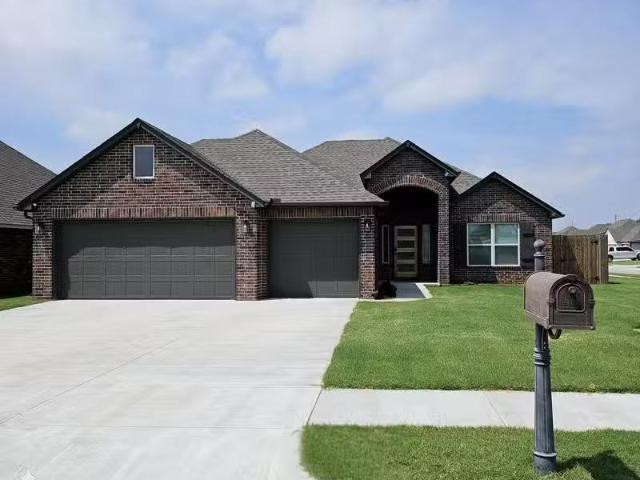 House for rent in Broken Arrow