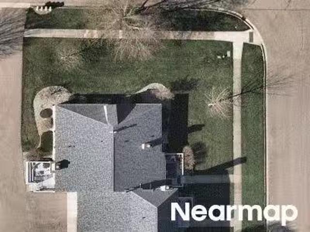 House for sale in Portage