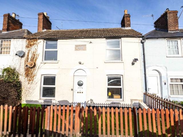 House for rent in Barracks, The Bridge