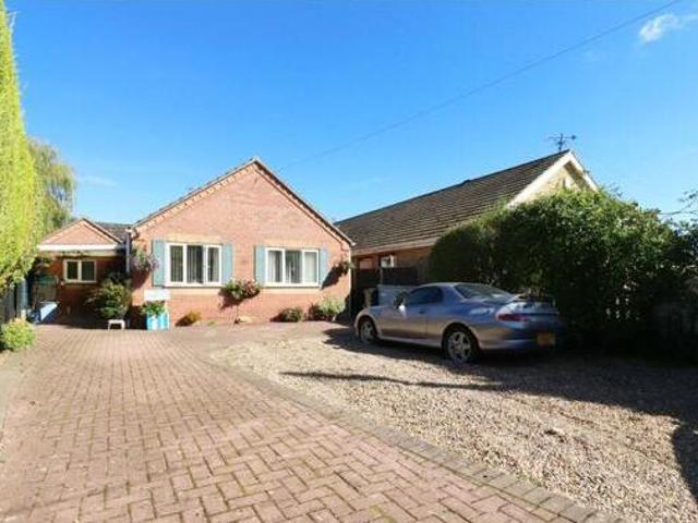 House for sale in Brayford, Lincolnshire