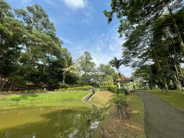 Shop for sale in Kuching