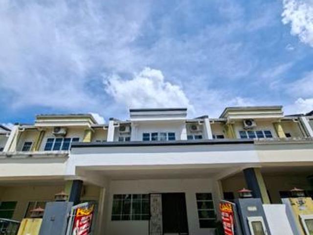 Terraced House for sale in Kuching