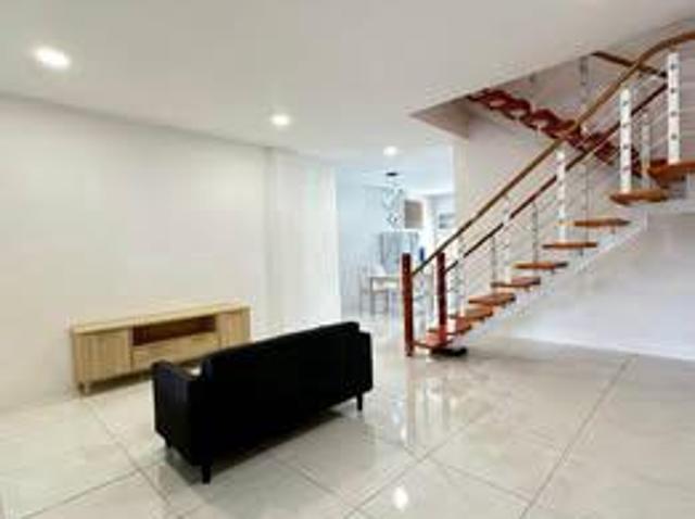 Townhouse for rent in Kuching