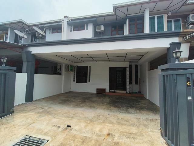 Terraced House for rent in Kuching, Bahagian Kuching
