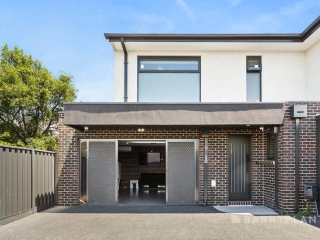 Townhouse for sale in Camerons Creek, Victoria