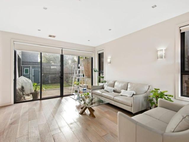 Townhouse for rent in Camerons Creek, Victoria