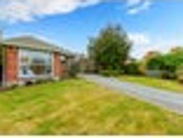 House for sale in Chaslands, Canterbury
