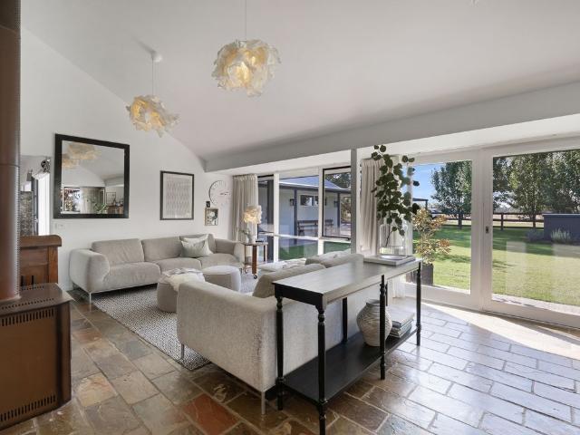 House for rent in Victoria