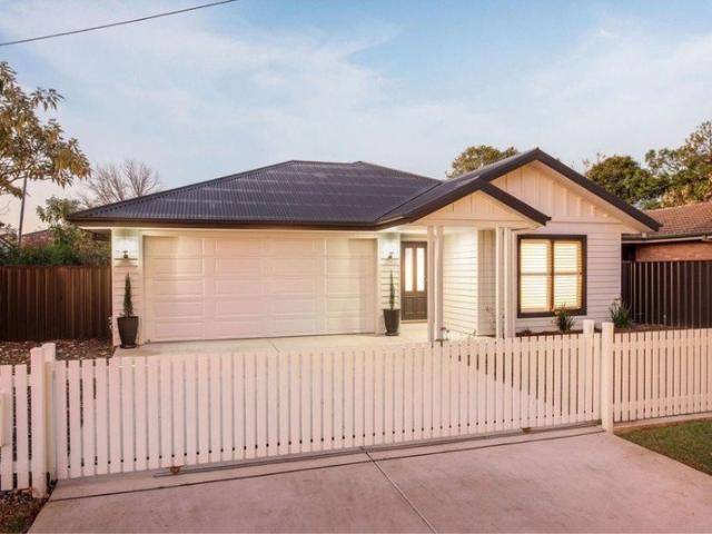 House for sale in South Albury, Albury