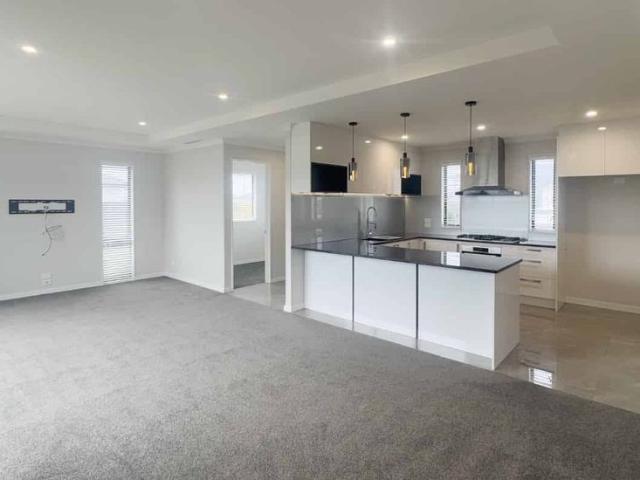 House for rent in Chaslands, Canterbury