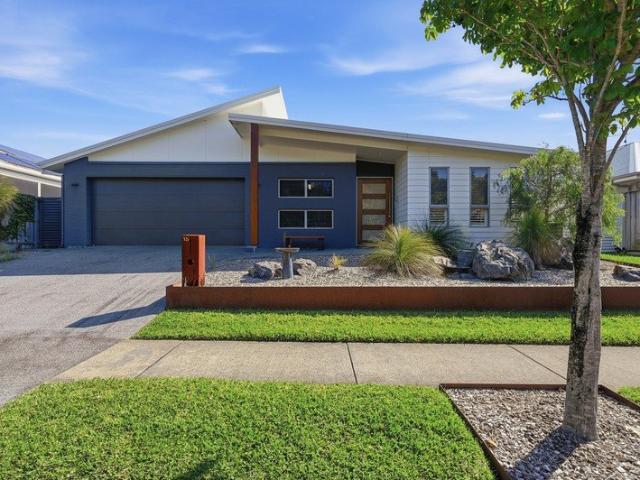 House for sale in Sapphire Beach, Coffs Harbour