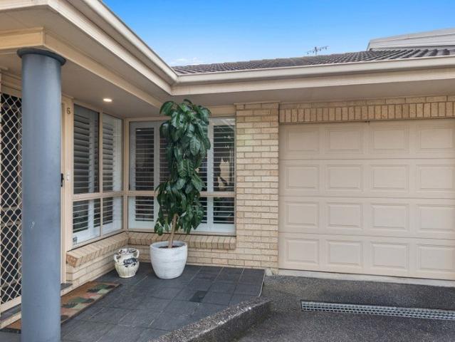 Villa for sale in Ambergate, New South Wales