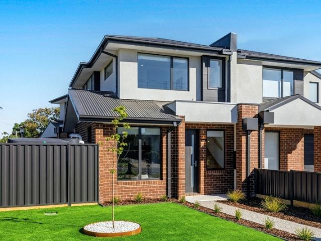 Townhouse for sale in Laverton, Melbourne