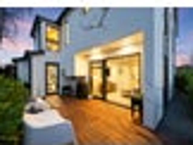 Townhouse for sale in Heathcote, Canterbury