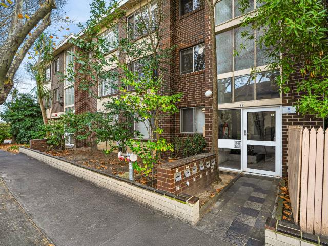 Apartment for rent in Elwood, Melbourne