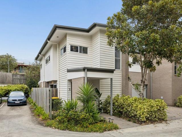 Townhouse for sale in Carseldine, City of Brisbane