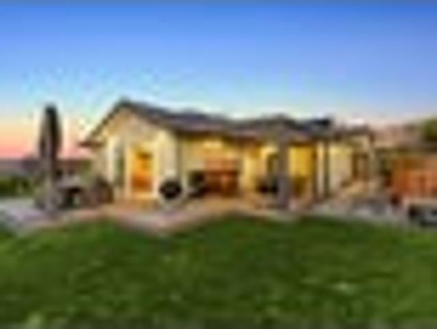 House for sale in Awhitu