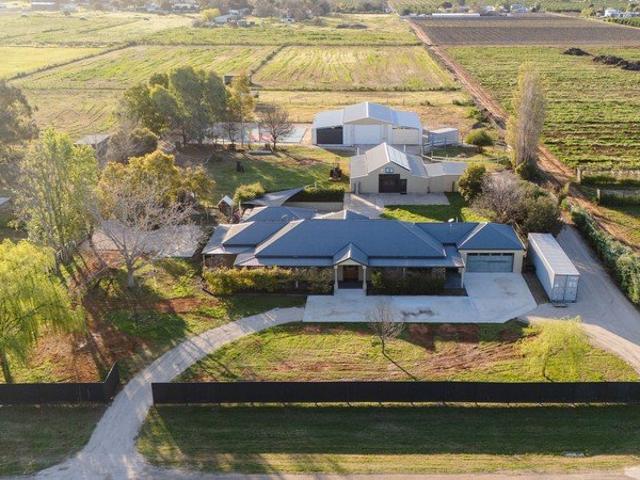 Cottage for sale in Irymple, Rural City of Mildura
