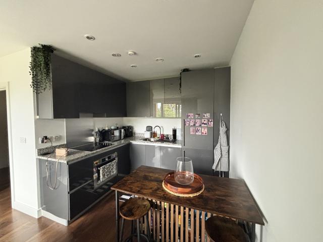 Apartment for rent in Horn Park, Greater London