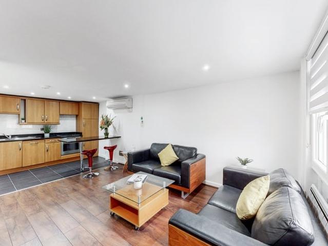 Apartment for rent in Marylebone, Greater London