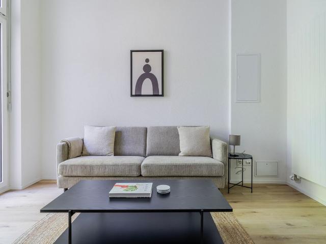 Apartment mieten in Einigen, Zürich