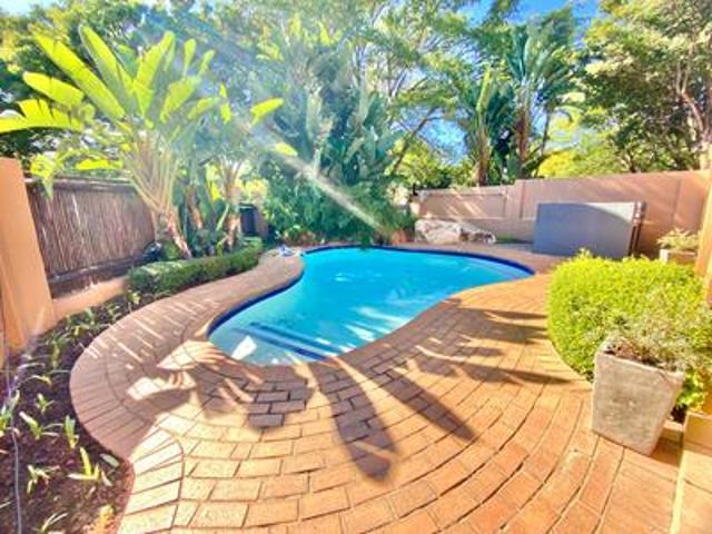 Apartment for rent in Johannesburg Ward 106, Randburg