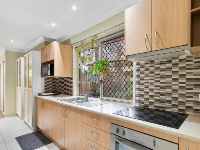 Duplex for rent in Fernbrook, Queensland