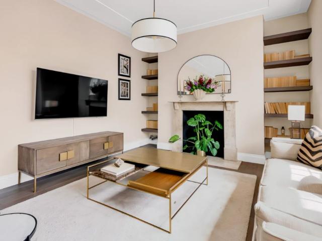 Apartment for rent in Chelsea, Greater London