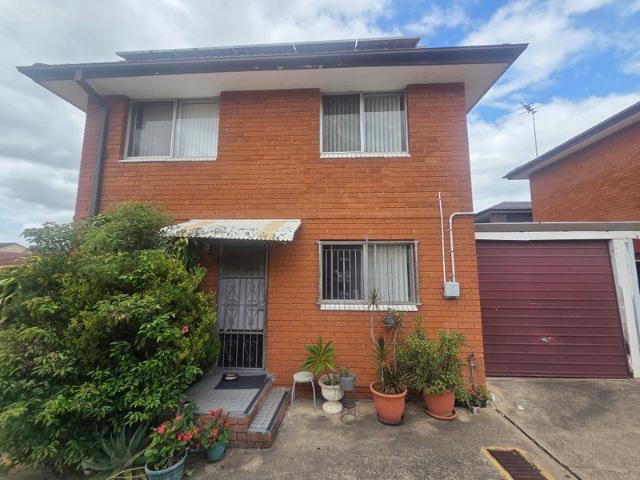 Townhouse for rent in Sydney, New South Wales