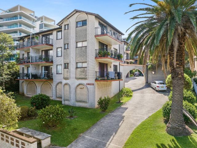 House for rent in Wollongong West, New South Wales