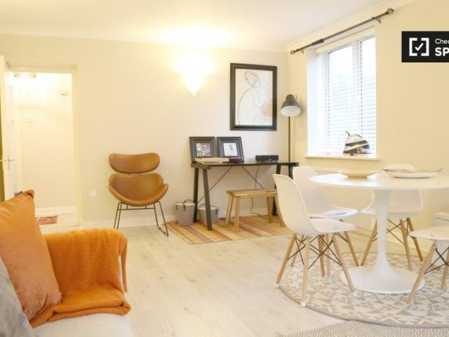 Apartment to rent in Bluebell, North Tipperary