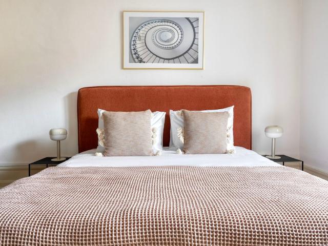 Apartment mieten in Einigen, Zürich