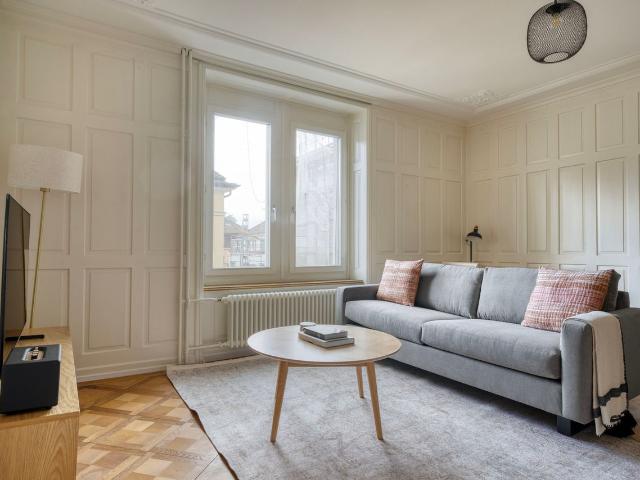 Apartment mieten in Einigen, Zürich