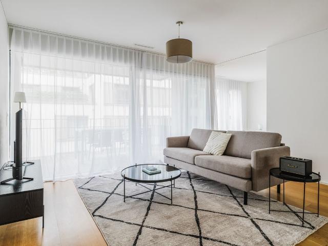 Apartment mieten in Einigen, Zürich