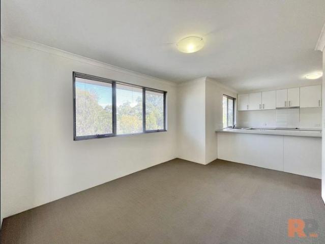 Townhouse for rent in Coolbellup, City of Cockburn