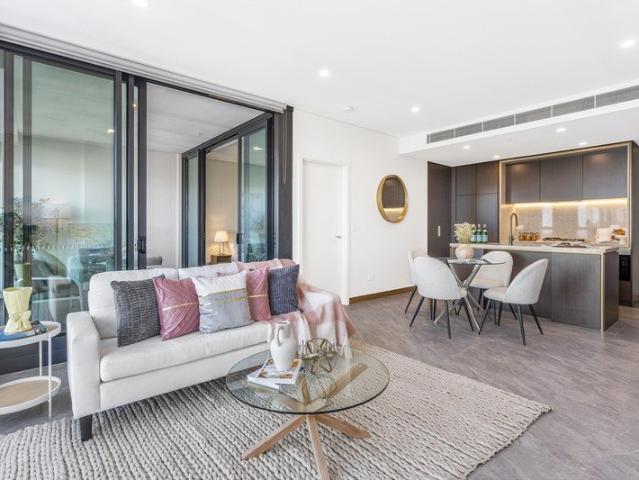 Apartment for rent in Lower North Shore, Sydney