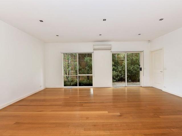 Apartment for rent in Essendon, Melbourne