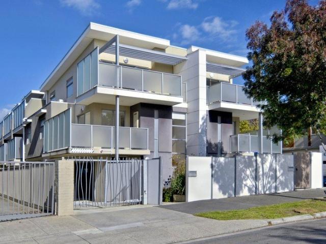 Townhouse for sale in Flemington, Melbourne
