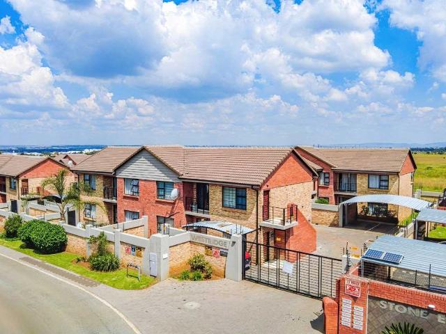 Townhouse for sale in Ekurhuleni, Gauteng