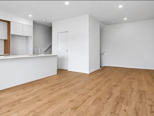 Townhouse for rent in Camerons Creek, Victoria